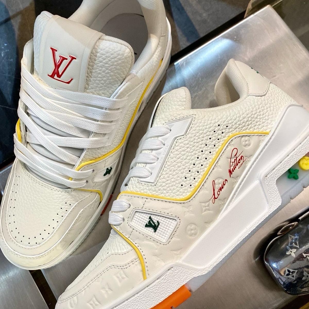 LOU TRAINERS
