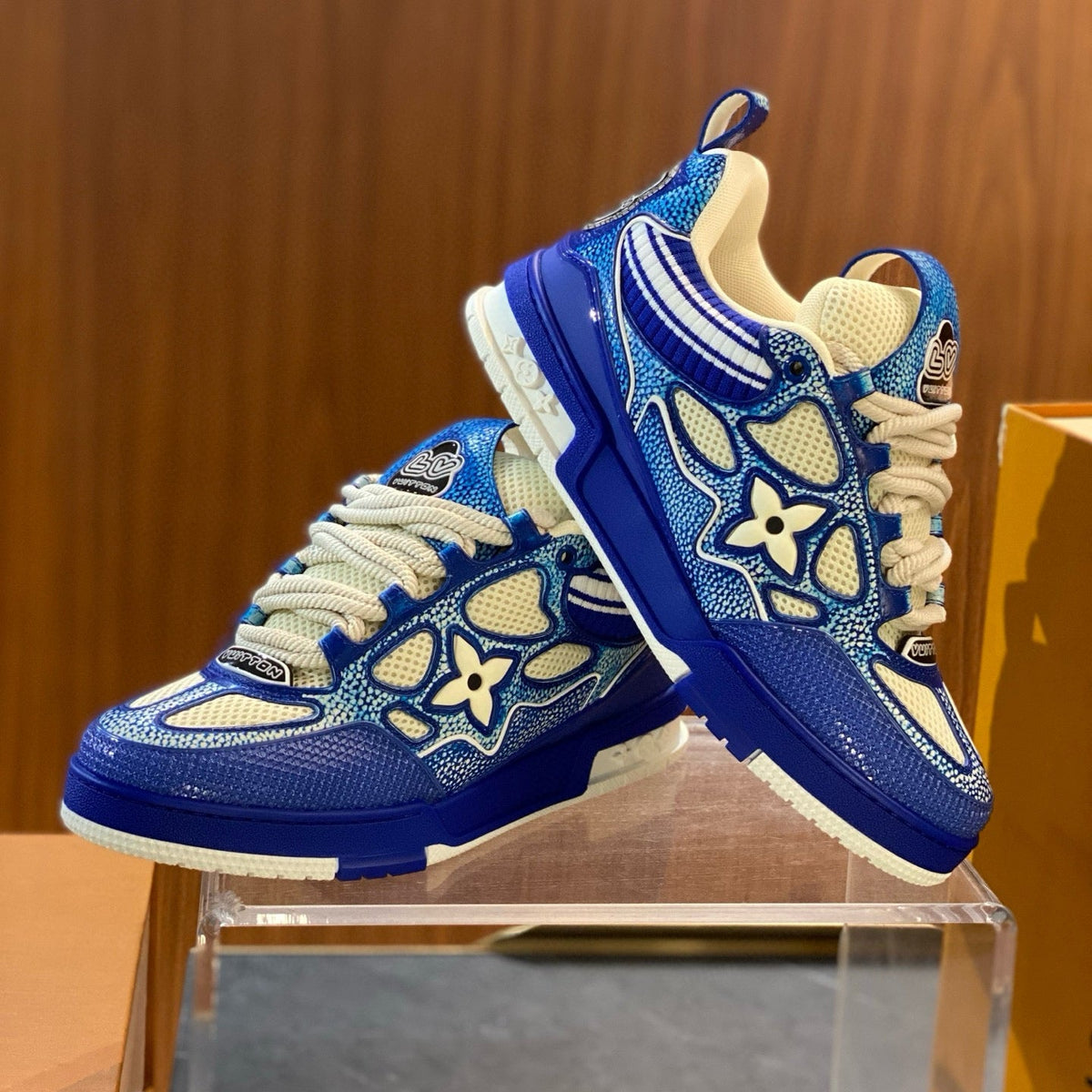 LOU TRAINERS