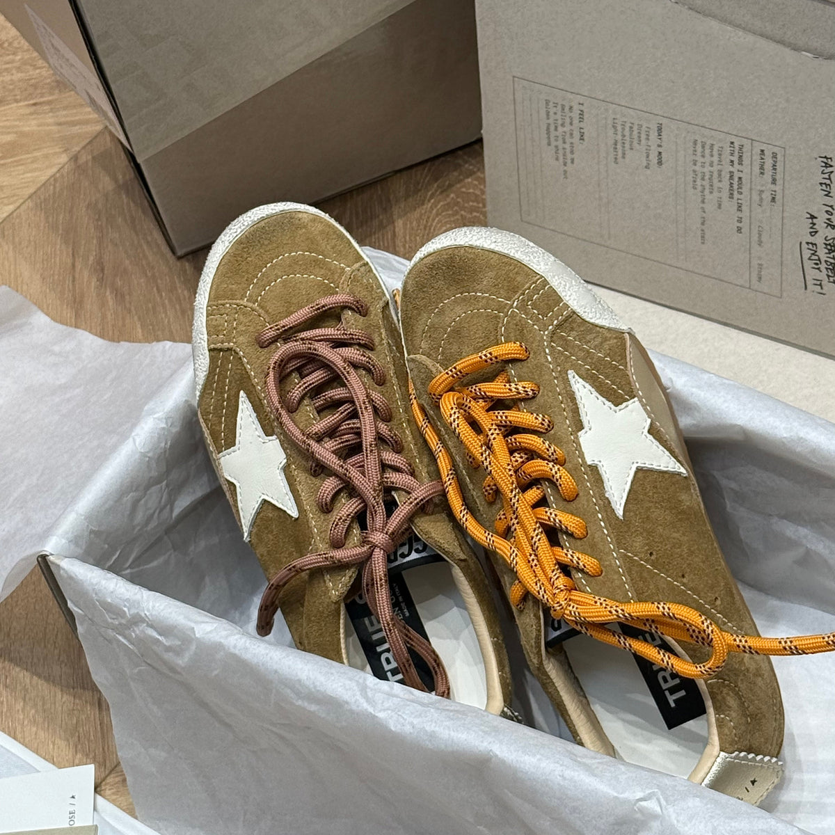 GOLDEN G TRAINERS