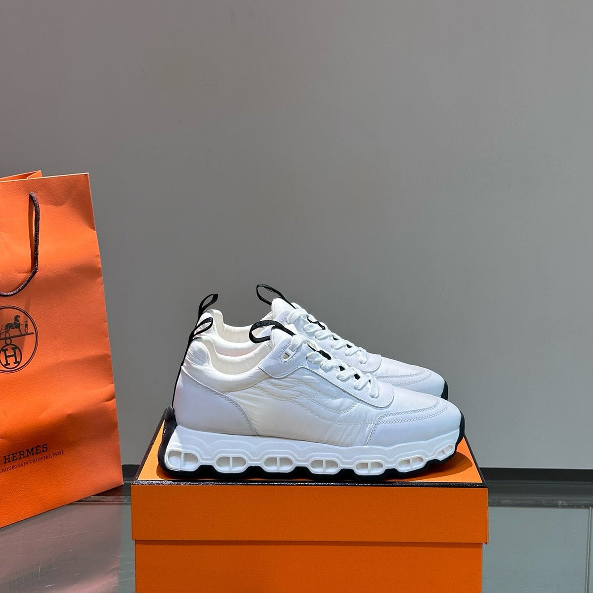 HERM IMPULSE SNEAKER