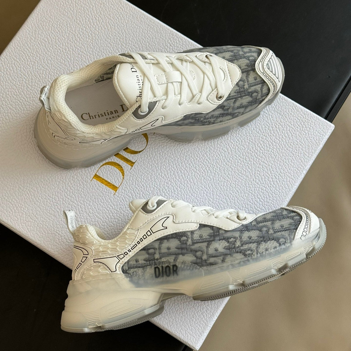 CD VIBE SNEAKERS