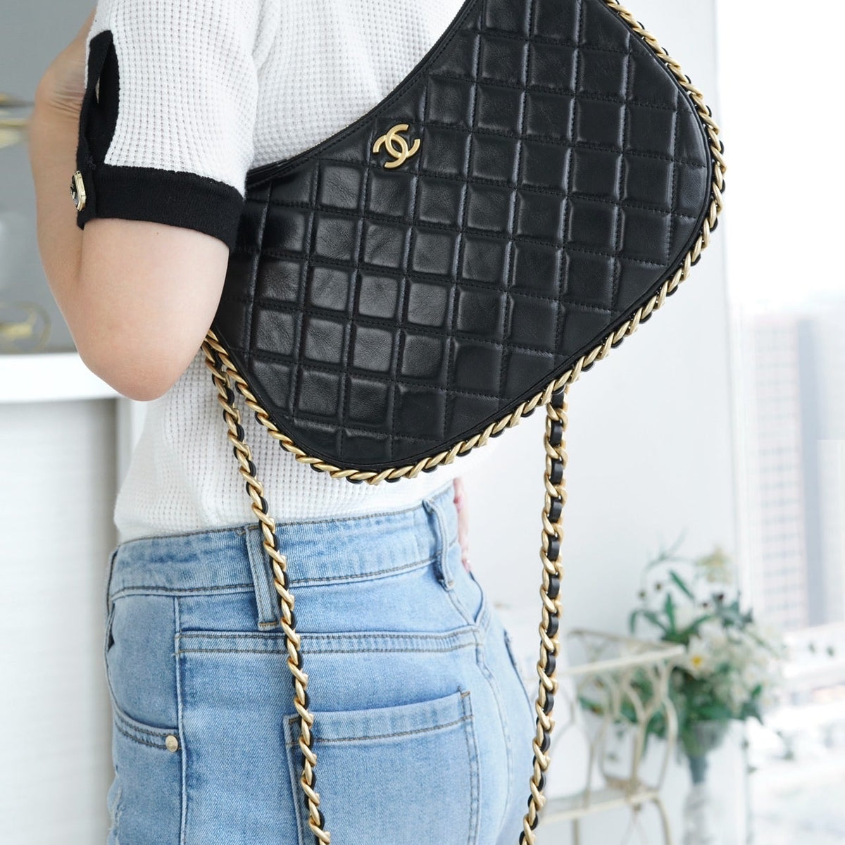 CC 23B HOBO BAG