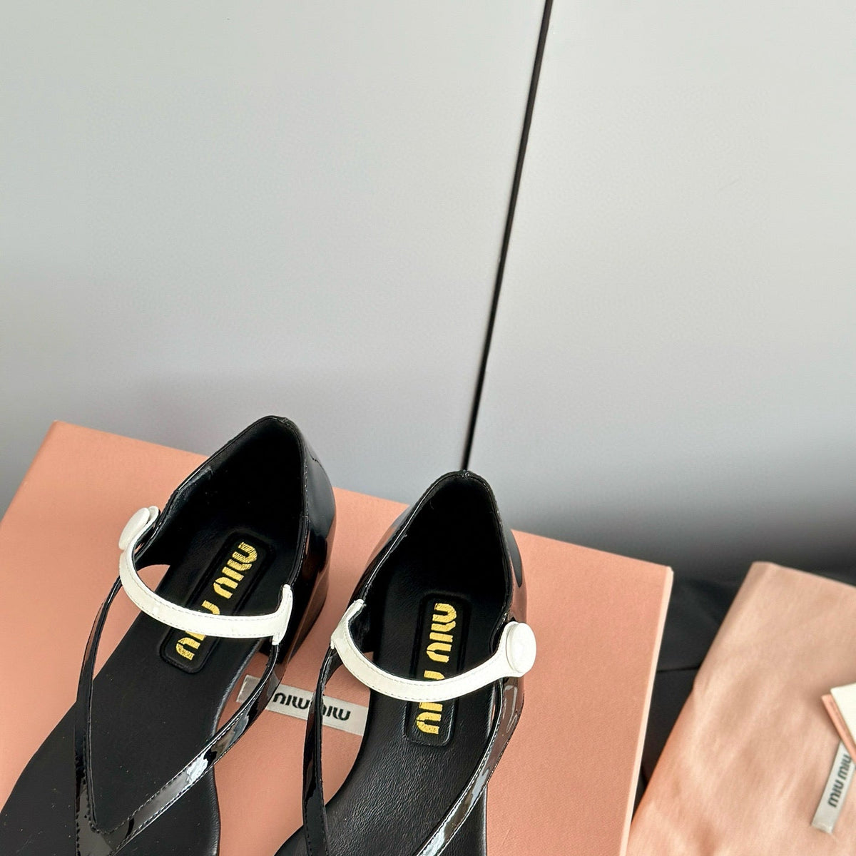 MIU M THONG SANDALS