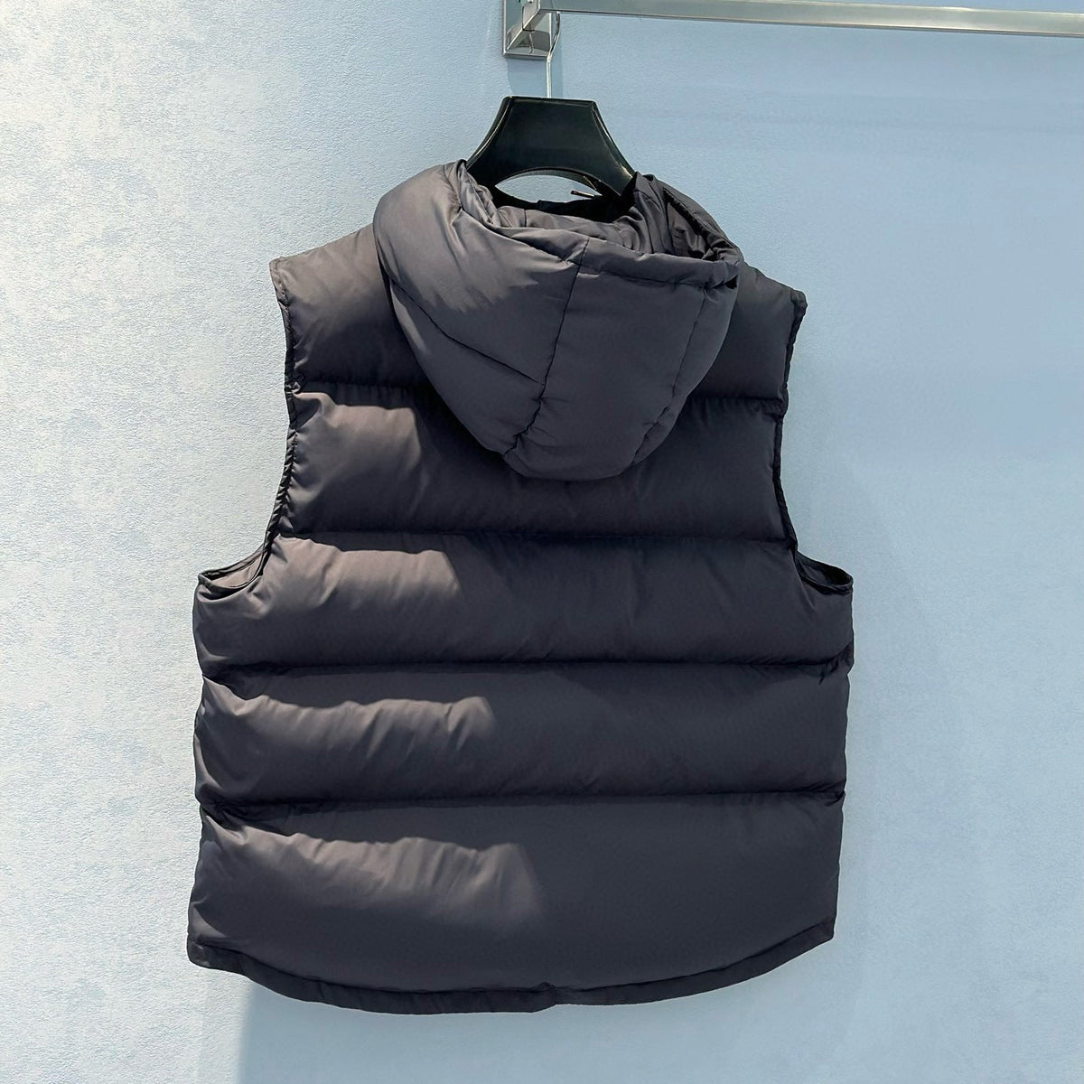 CEL VEST