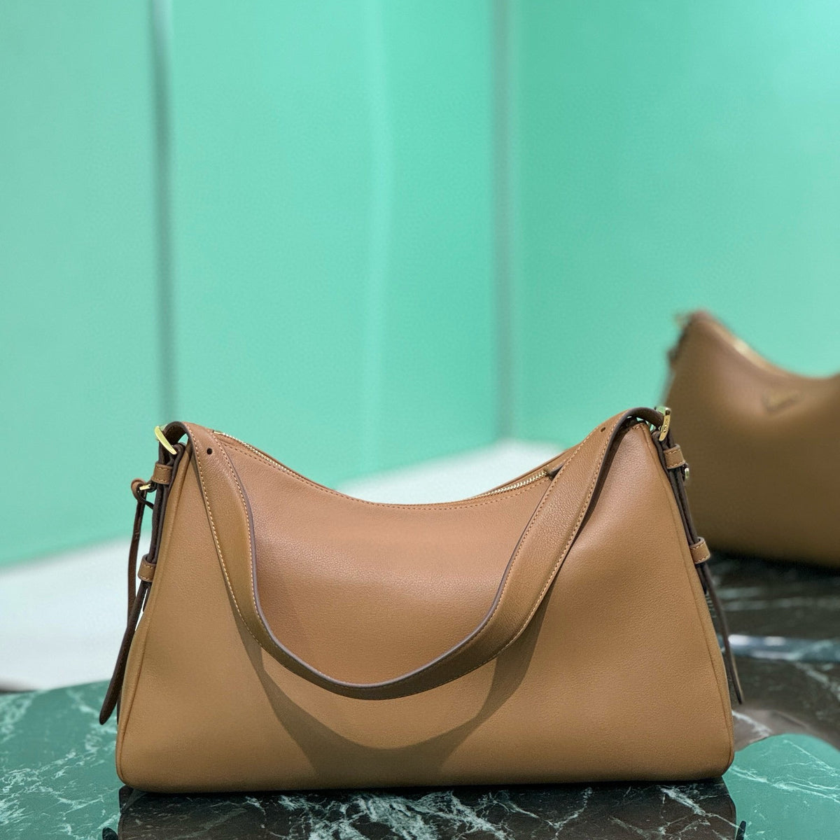 PD AIMEE LARGE SHOULDER BAG