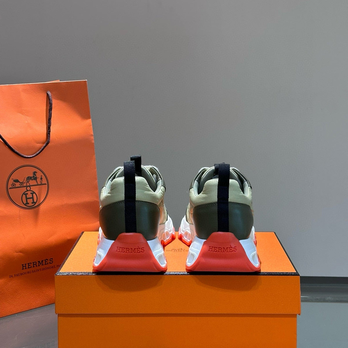 HERM IMPULSE SNEAKER