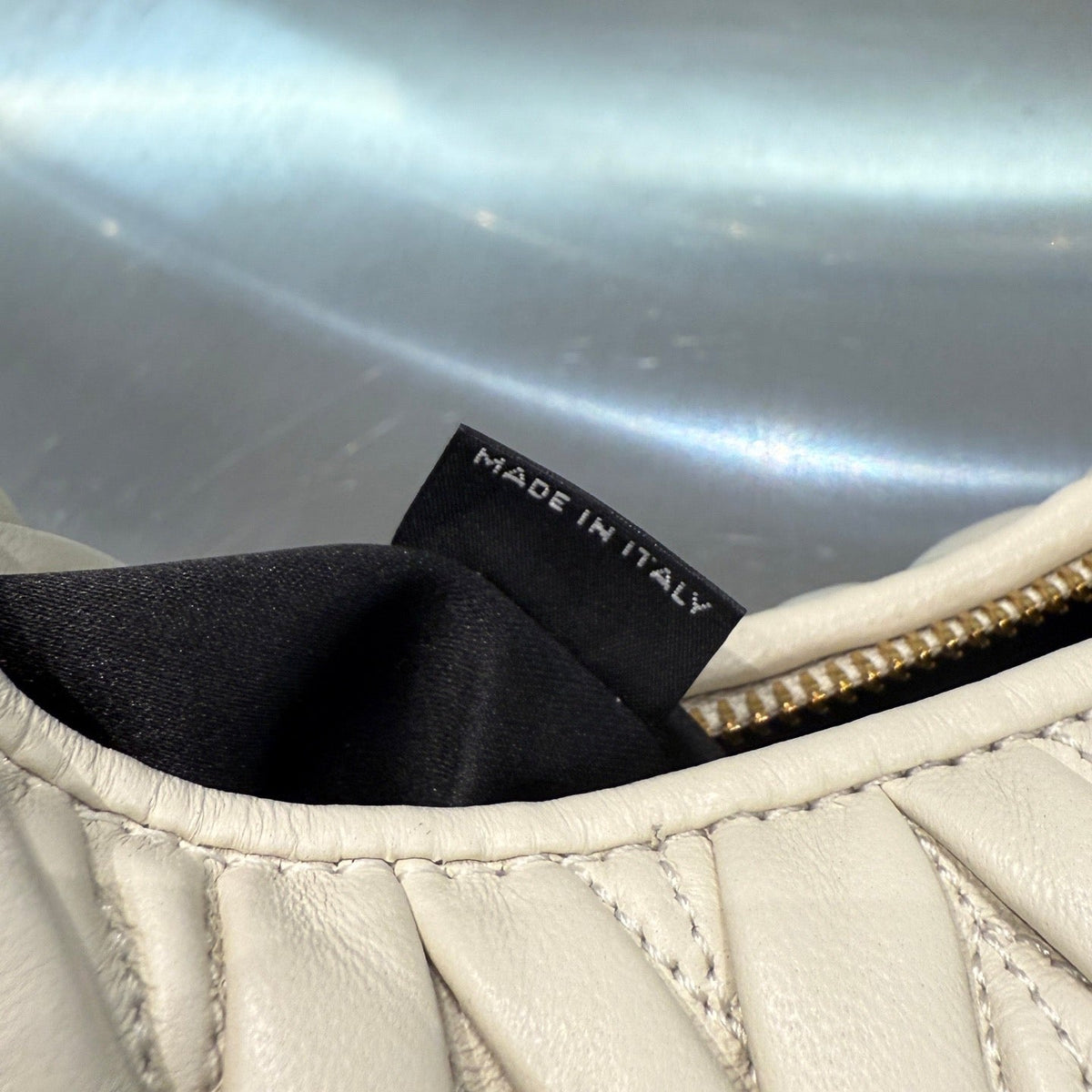 MIU M WANDER BAG