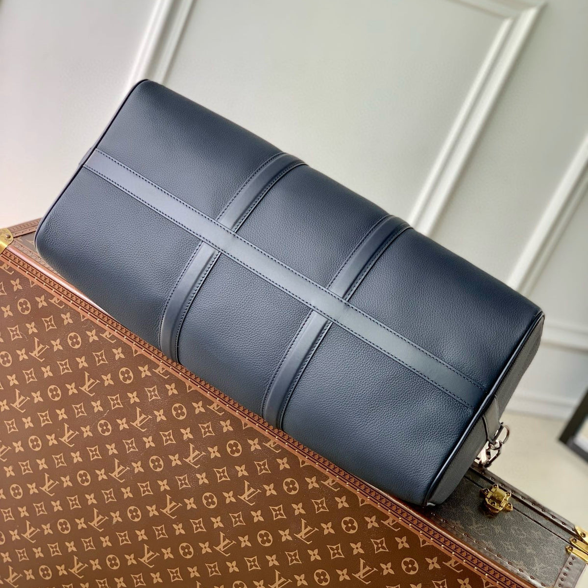 LOU KEEPALL BANDOULIÈRE 50 BAG