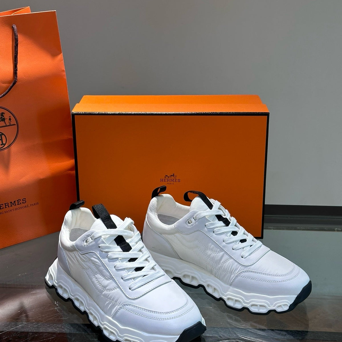 HERM IMPULSE SNEAKER
