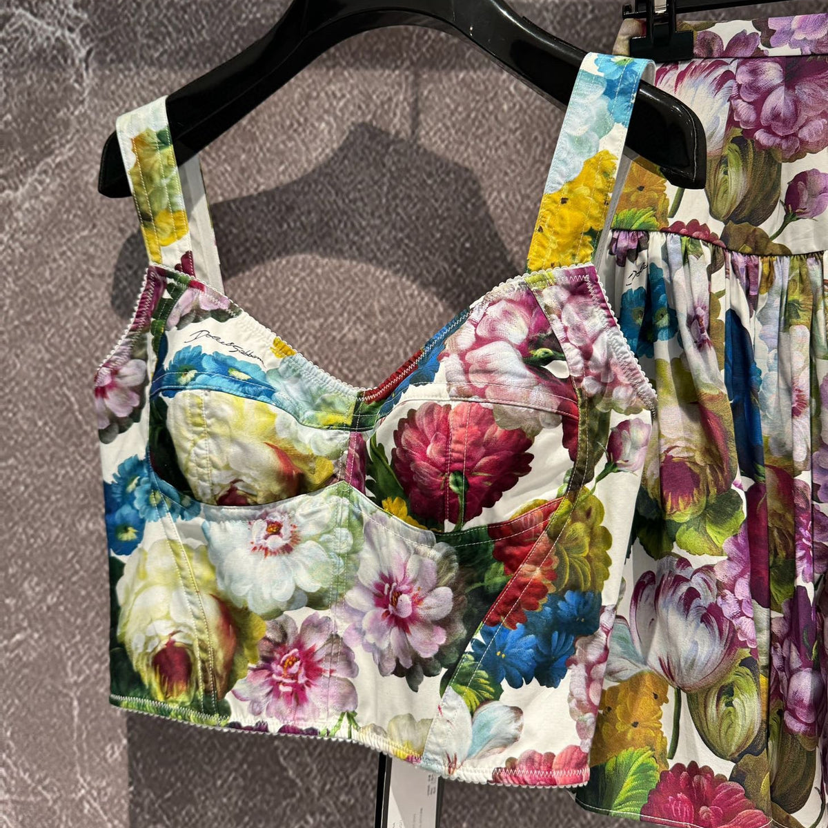 D&G TOP
