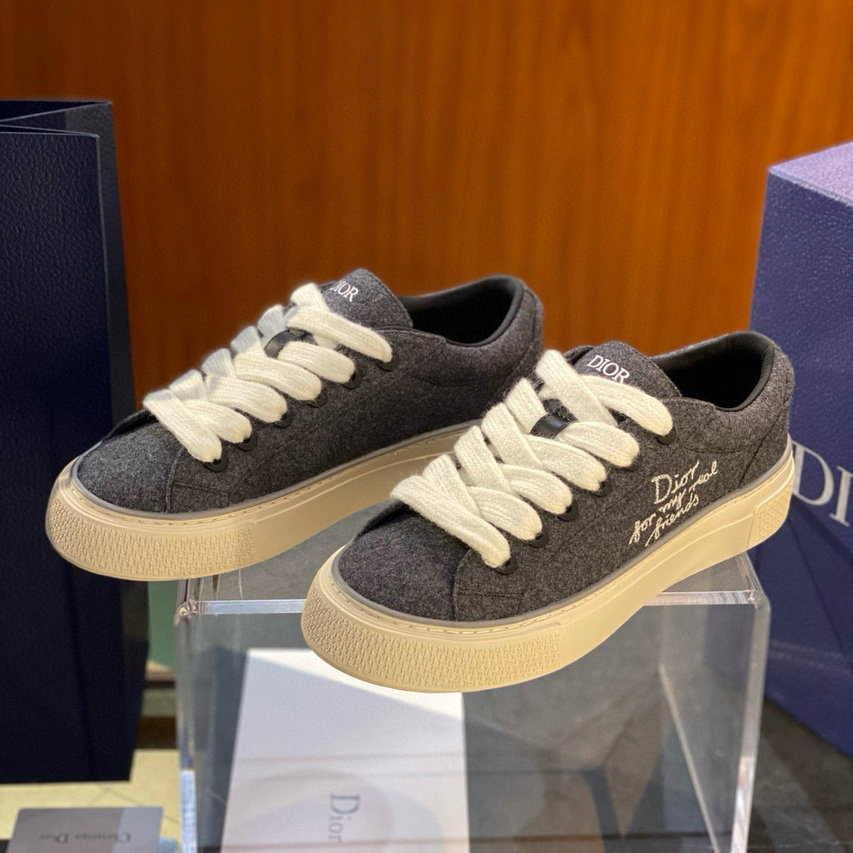 CD B33 SNEAKER