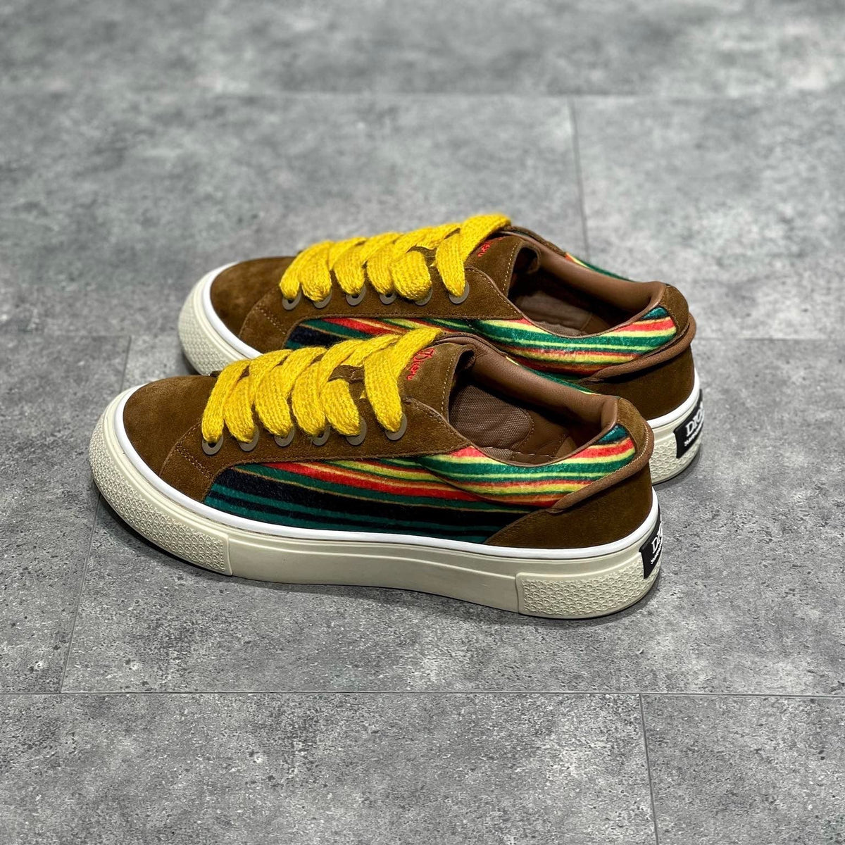 CD B33 SNEAKER