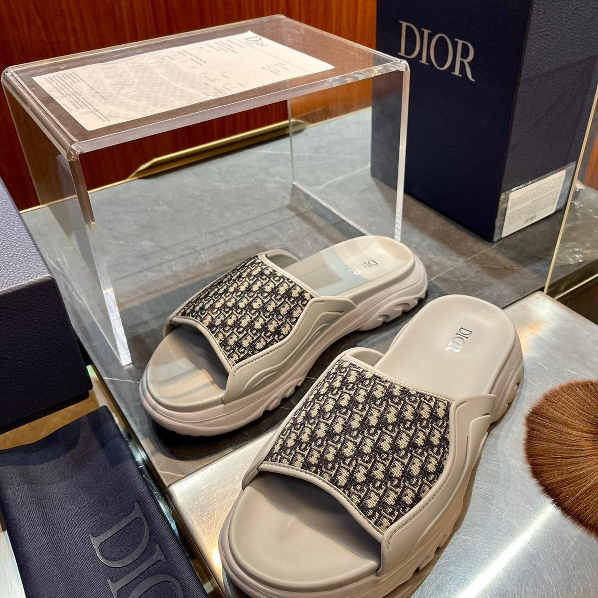CD H-TOWN SANDALS