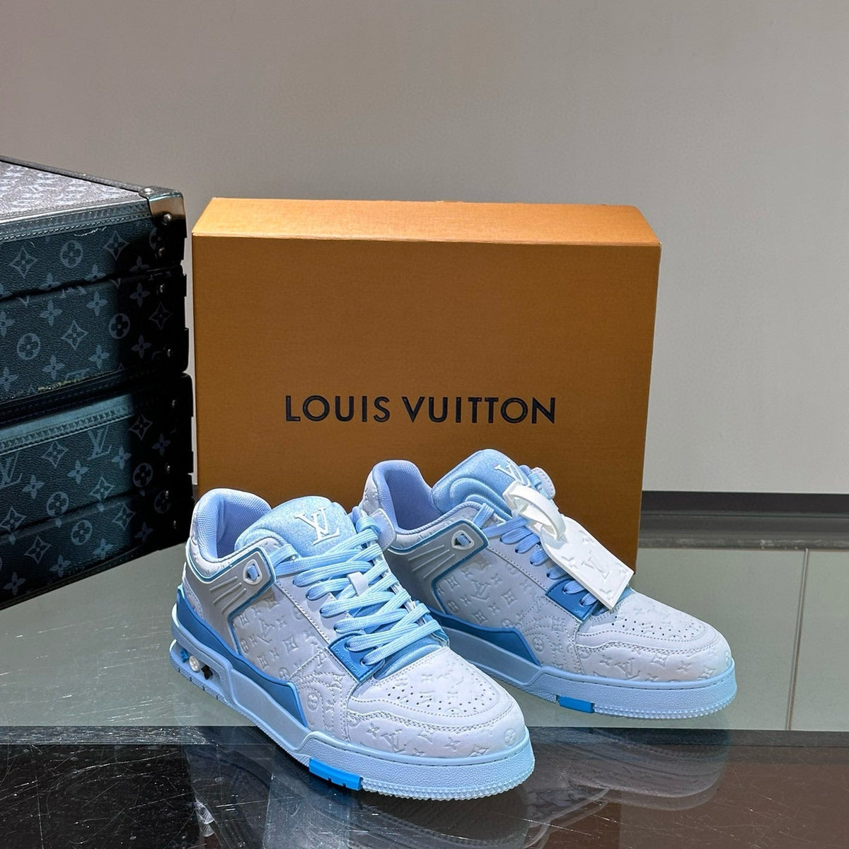 LOU TRAINERS