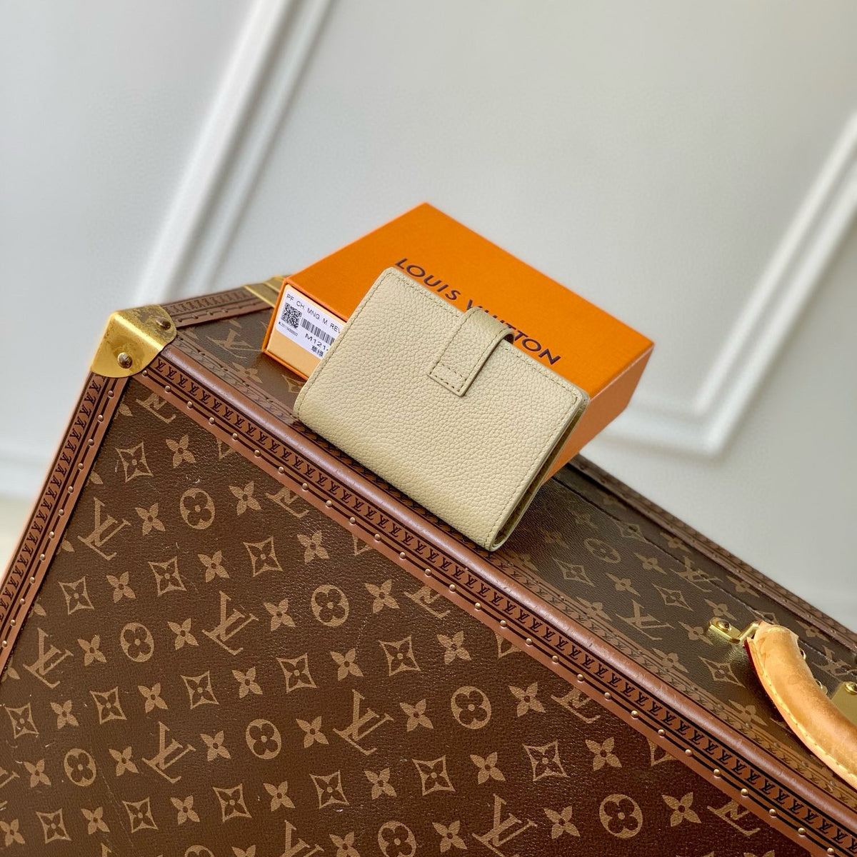 LOU LOW KEY COMPACT WALLET