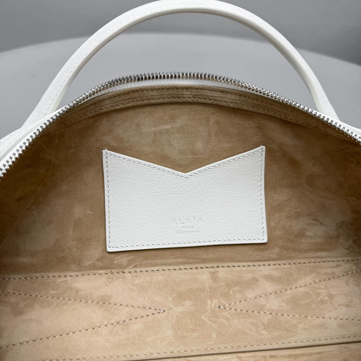 ALAIA LE TECKEL CLUTCH