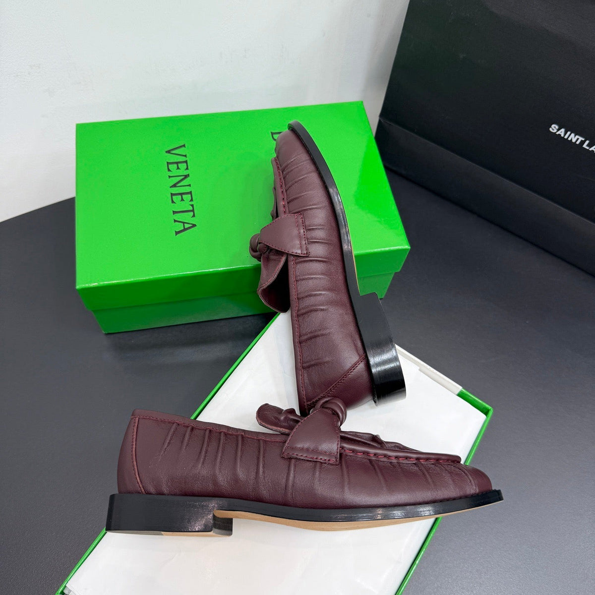 BOTT V LOAFERS