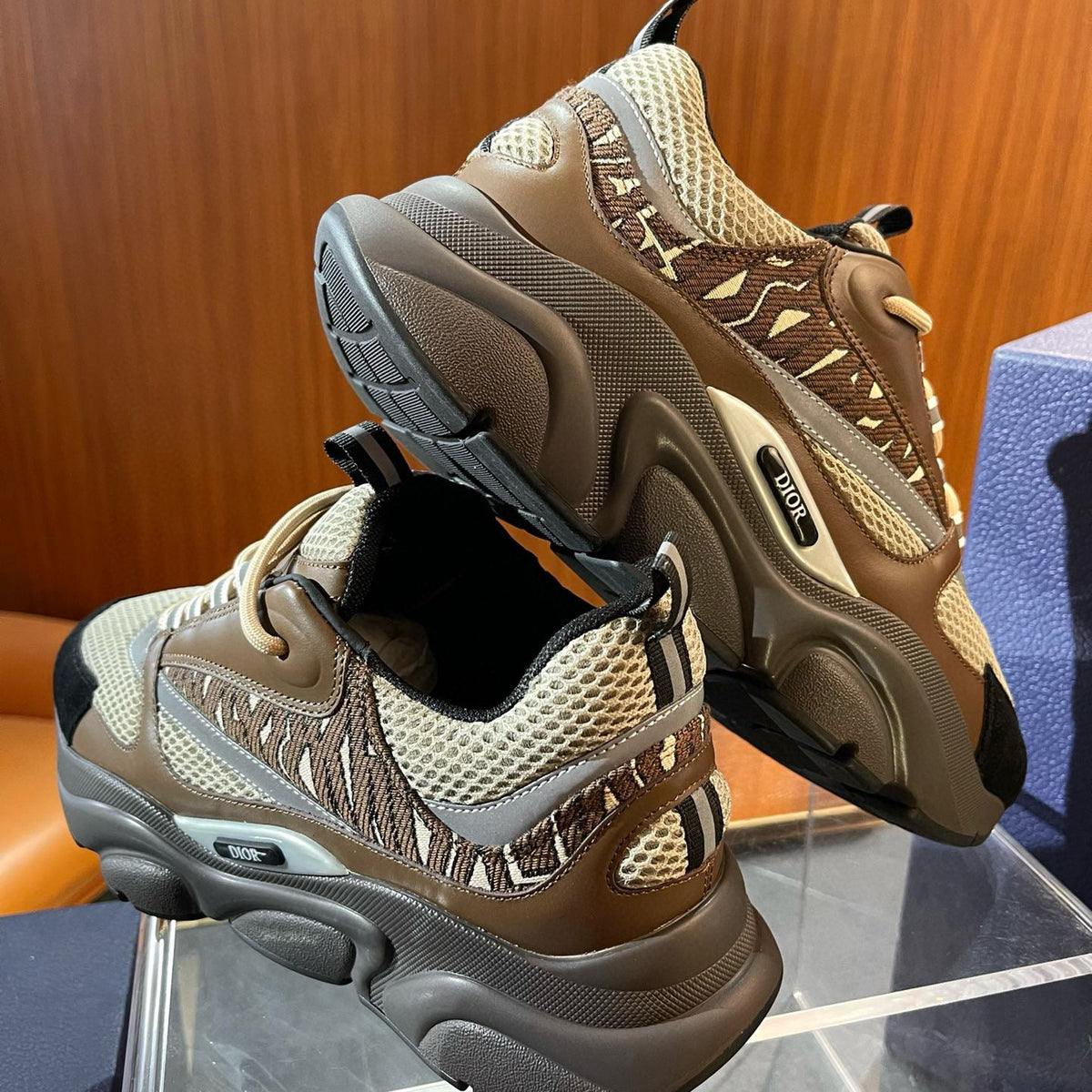 CD B22 SNEAKERS