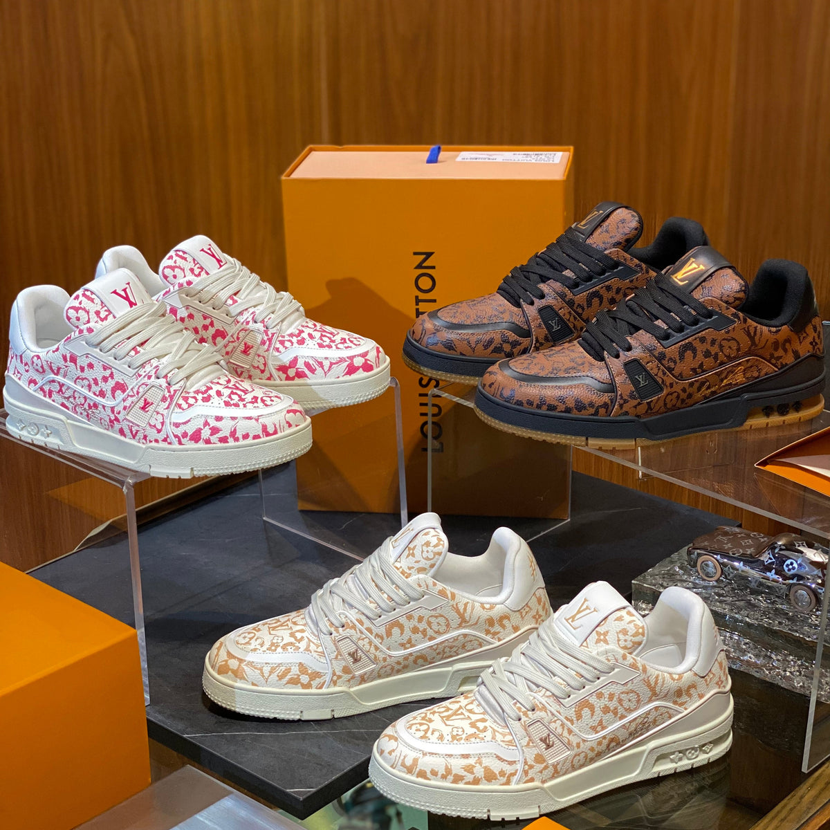LOU TRAINERS