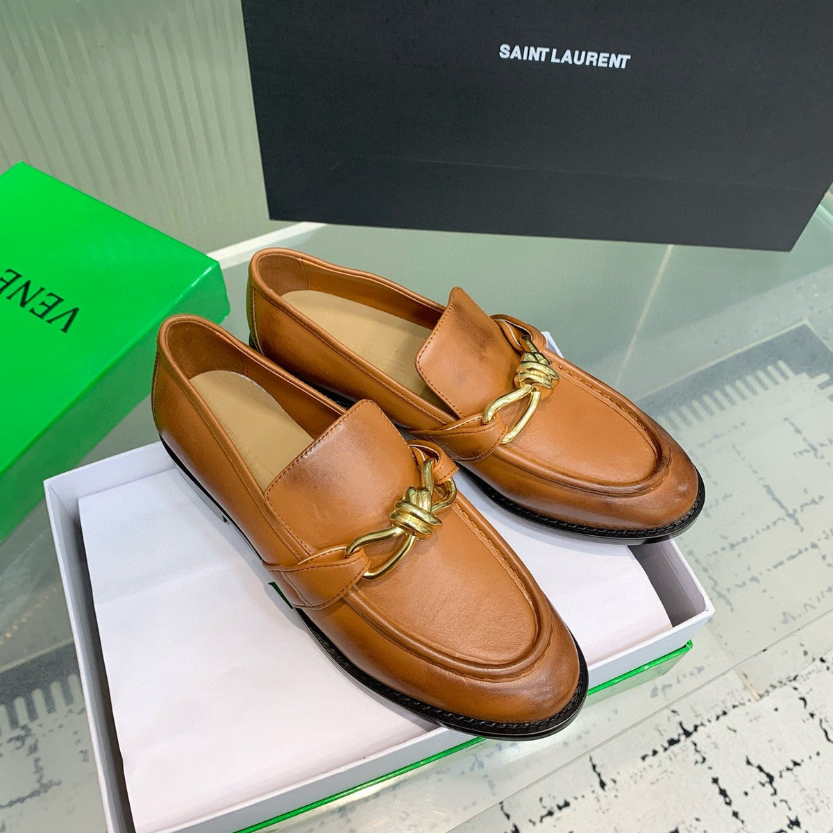 BOTT LOAFERS