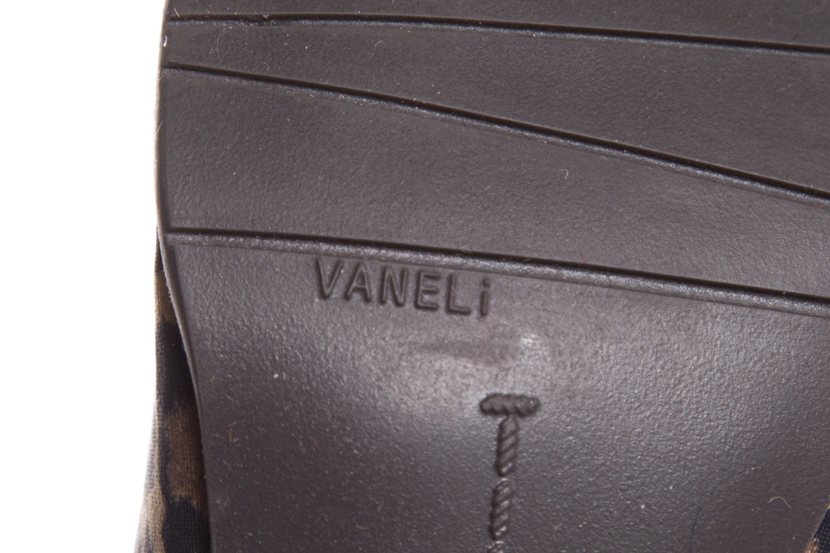 Vaneli Leopard Print Boots SZ 10