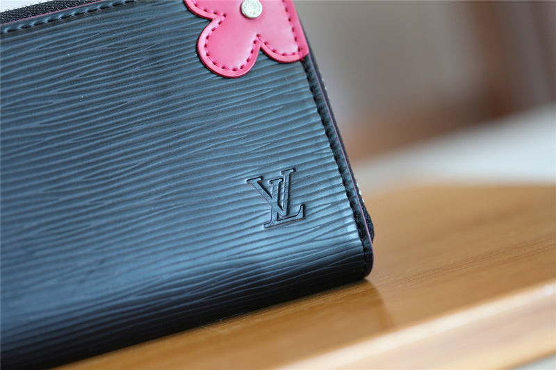 I W Fashion Lu-Vi bags - 9405