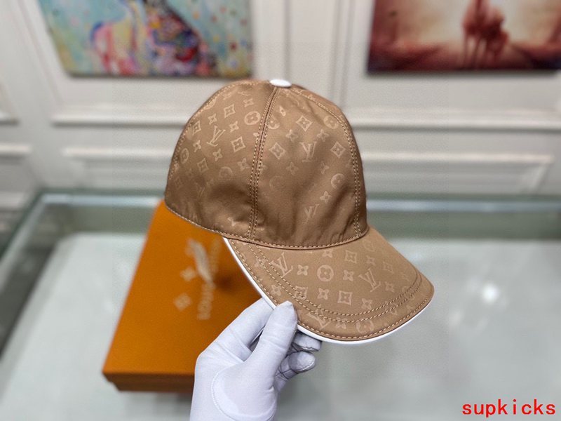 Louis Vuitton Luxury Cap