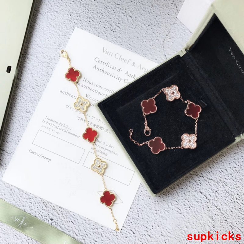 Van Cleef & Arples Jewelry