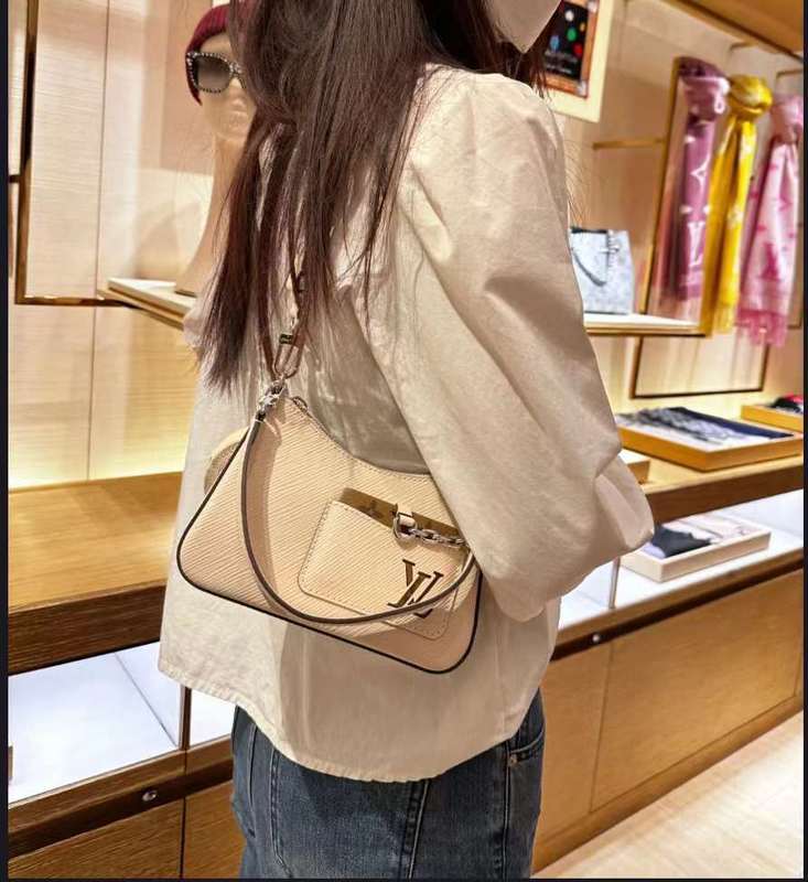 LOV2 Bags - Luxurious Bags  333