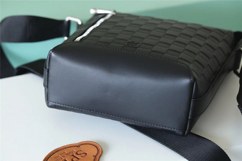 I W Fashion Lu-Vi bags - 10319