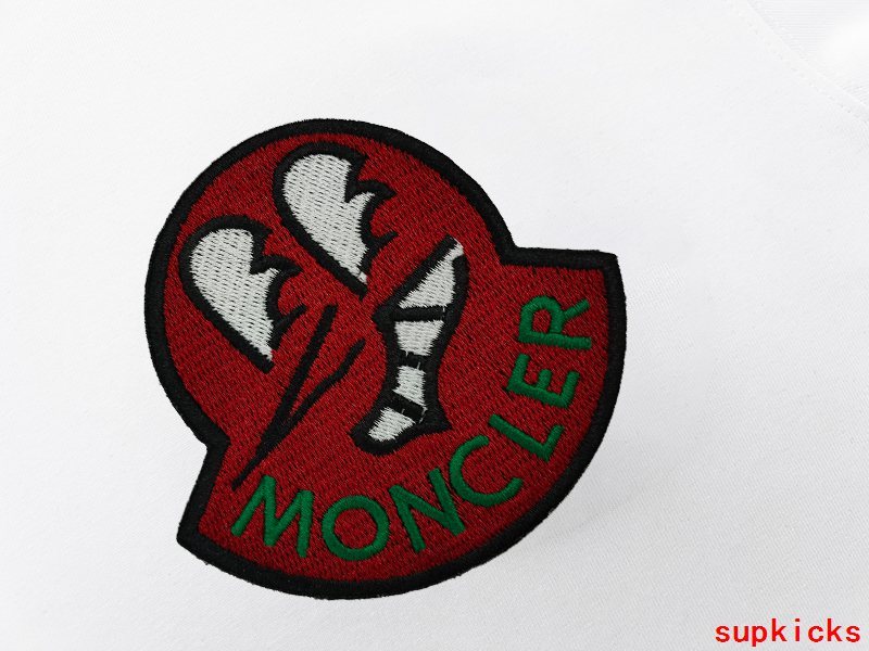 Moncler Luxury Cloth