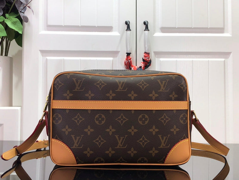 I W Fashion Lu-Vi bags - 17357