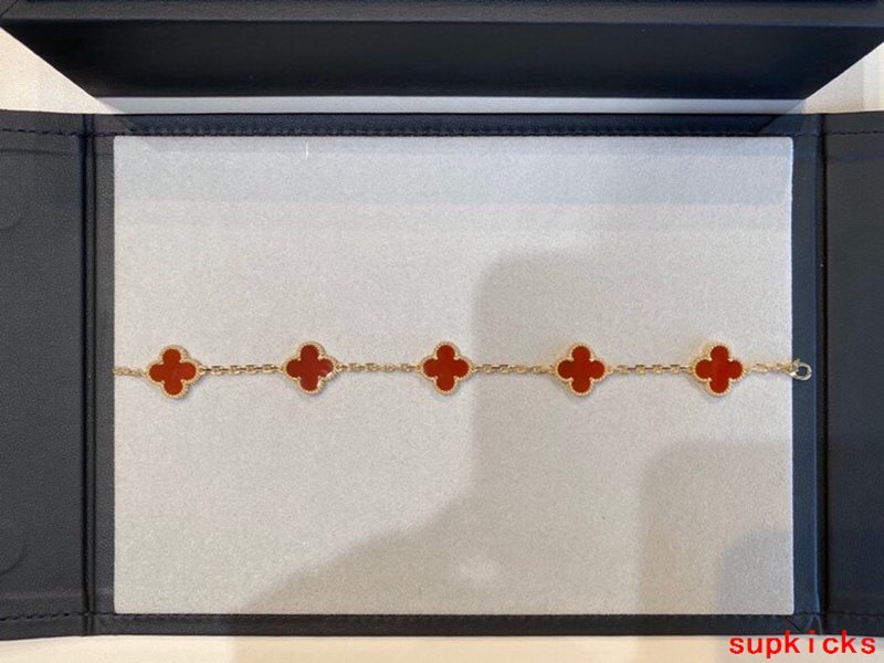 Van Cleef & Arples Jewelry