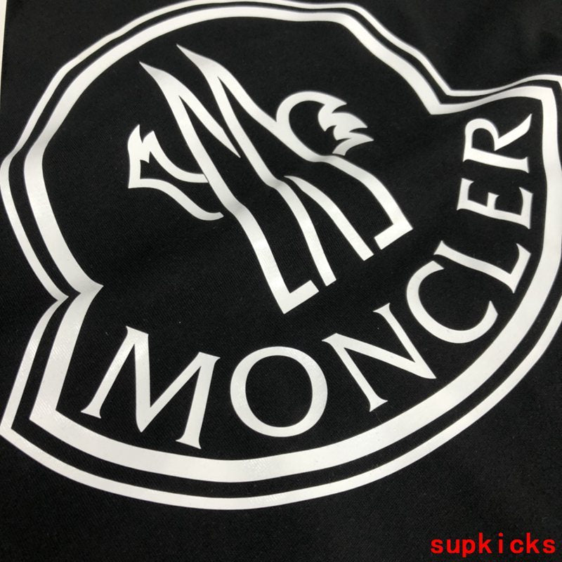 Moncler Luxury Cloth