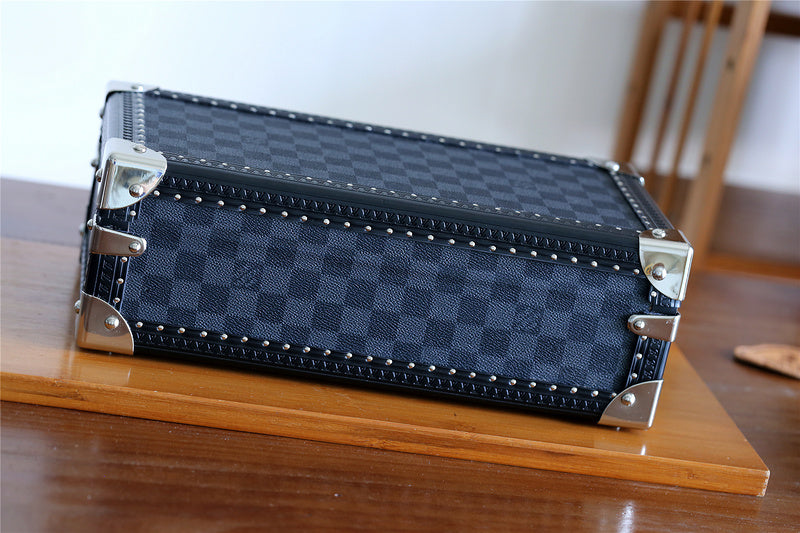 I W Fashion Lu-Vi bags - 11351