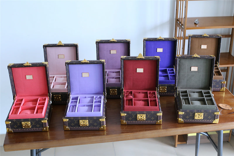 I W Fashion Lu-Vi bags - 9553