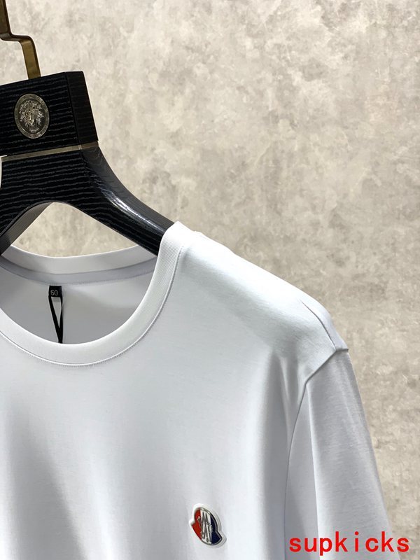 Moncler Luxury Cloth