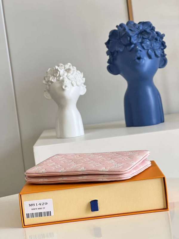 LOV2 Bags - Luxurious Bags  581