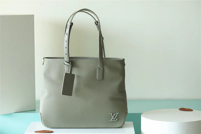 I W Fashion Lu-Vi bags - 9906