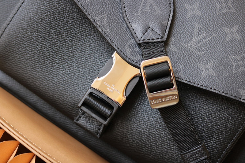 I W Fashion Lu-Vi bags - 17191