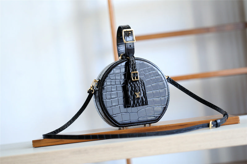 I W Fashion Lu-Vi bags - 8325