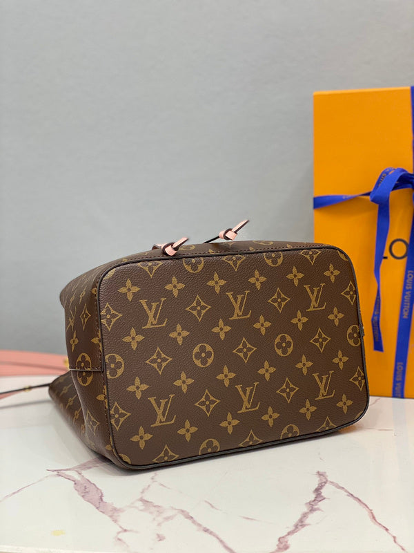 I W Fashion Lu-Vi bags - 17605