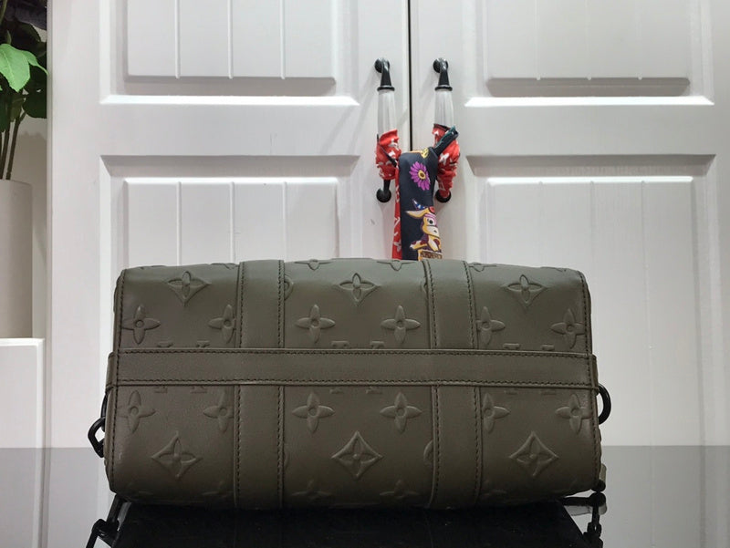 I W Fashion Lu-Vi bags - 17345