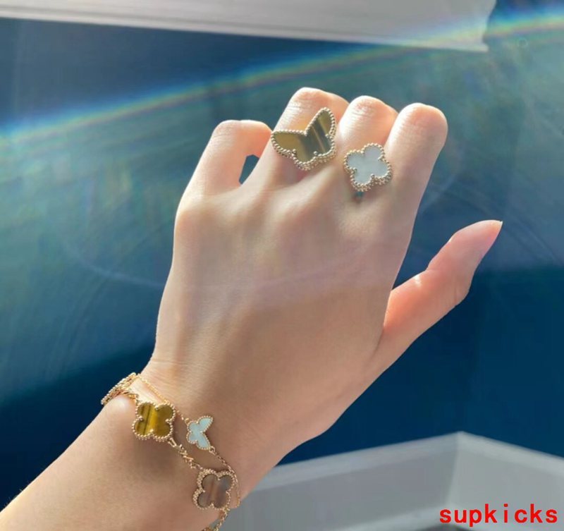 Van Cleef & Arples Jewelry