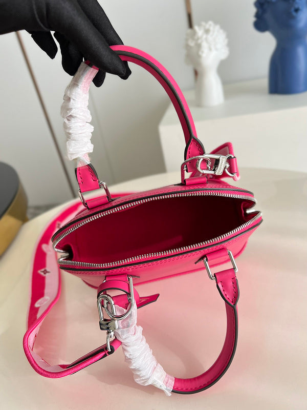 I W Fashion Lu-Vi bags - 17266