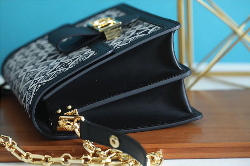 I W Fashion Lu-Vi bags - 8111