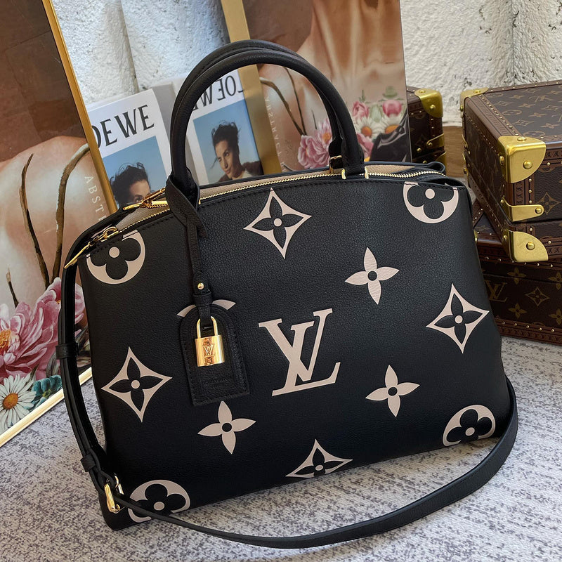 LOV2 Bags - Luxurious Bags  850