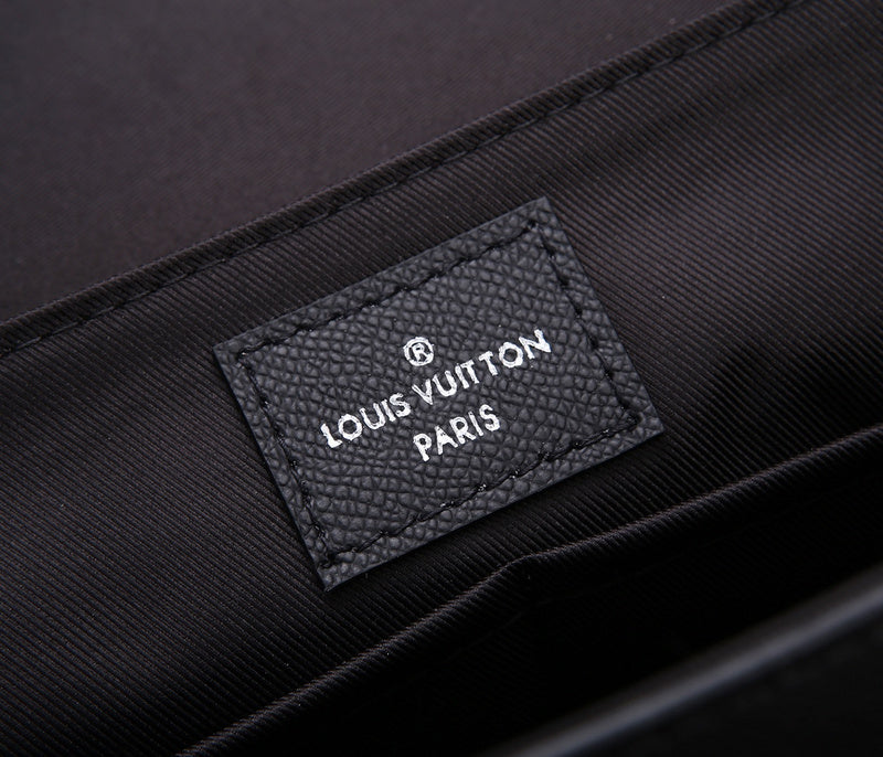 I W Fashion Lu-Vi bags - 17114