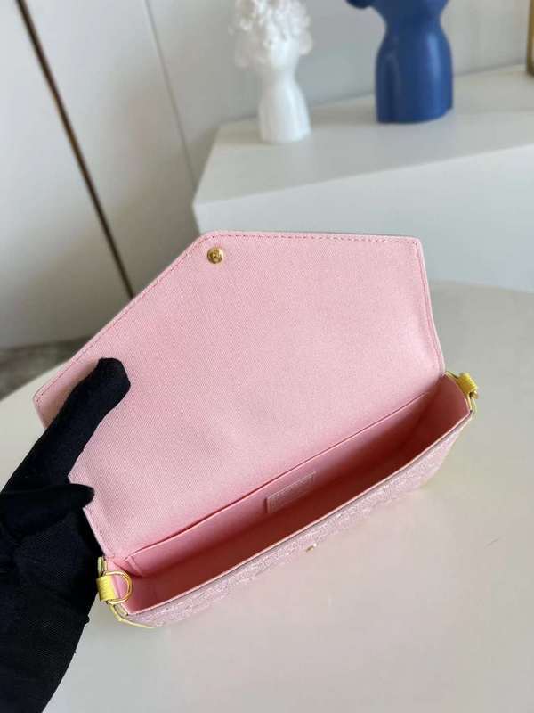 LOV2 Bags - Luxurious Bags  609