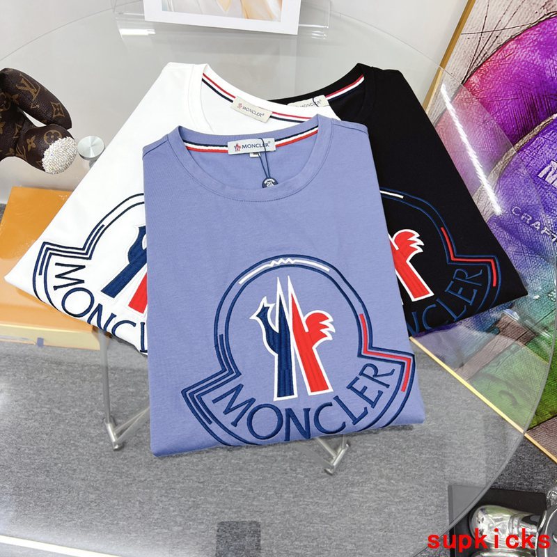Moncler Luxury Cloth